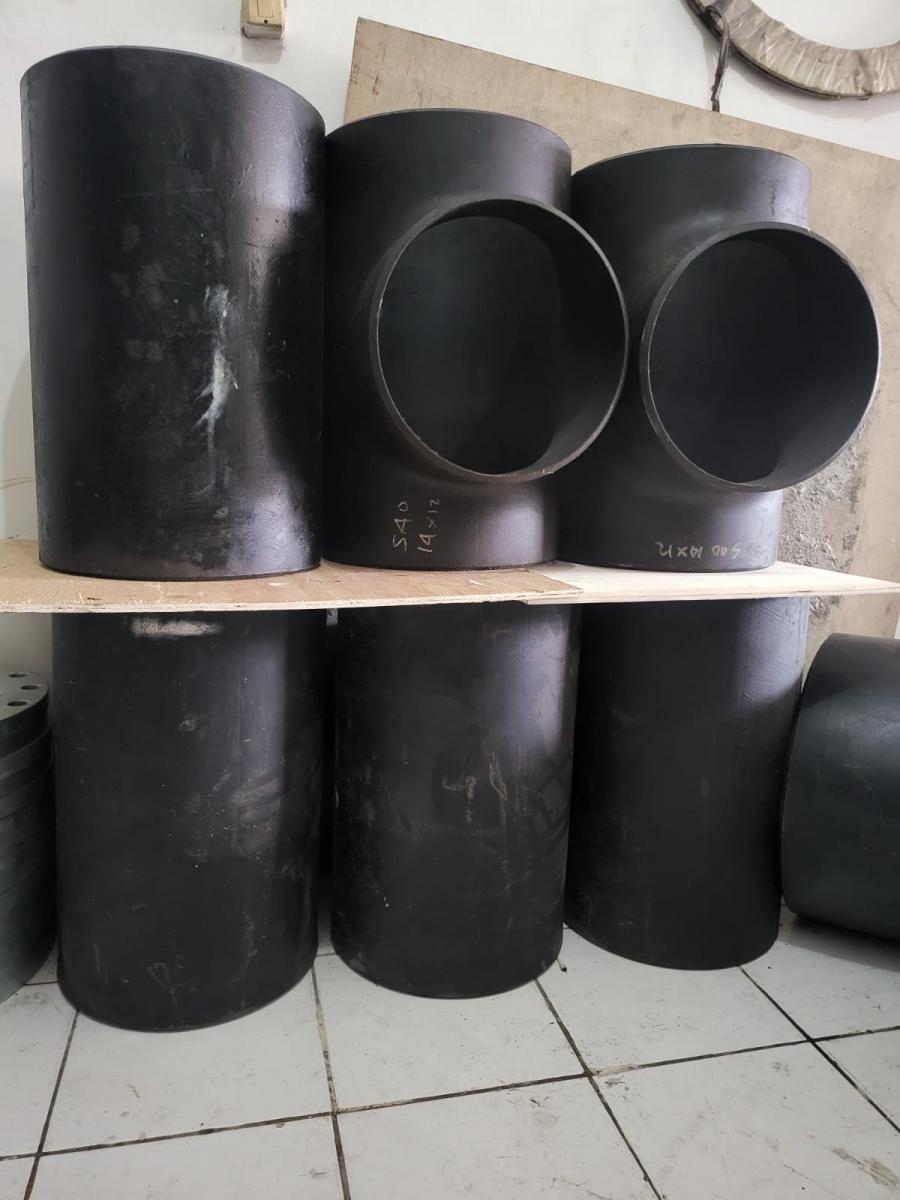 JUAL EQUAL TEE SCH 40 CARBON STEEL